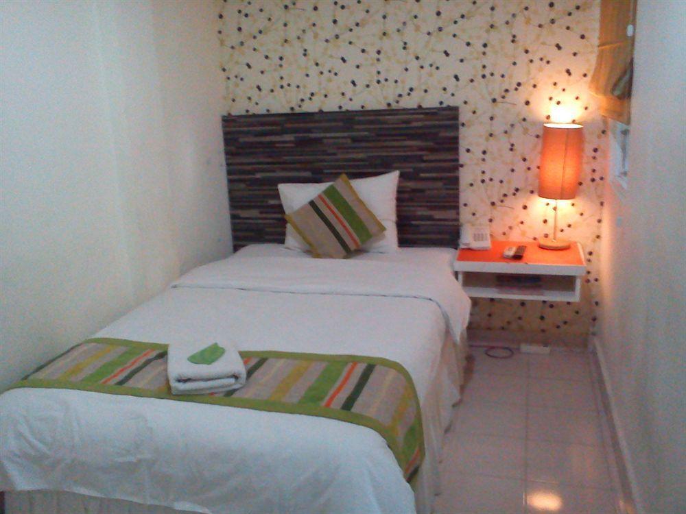 Santosa City Hotel Denpasar Kültér fotó
