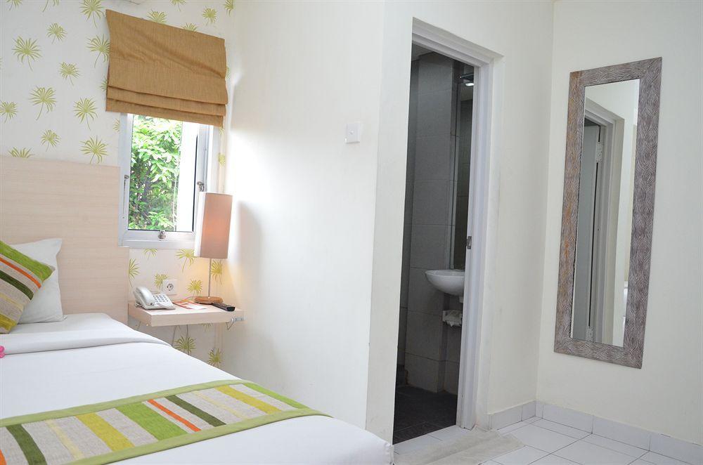 Santosa City Hotel Denpasar Kültér fotó