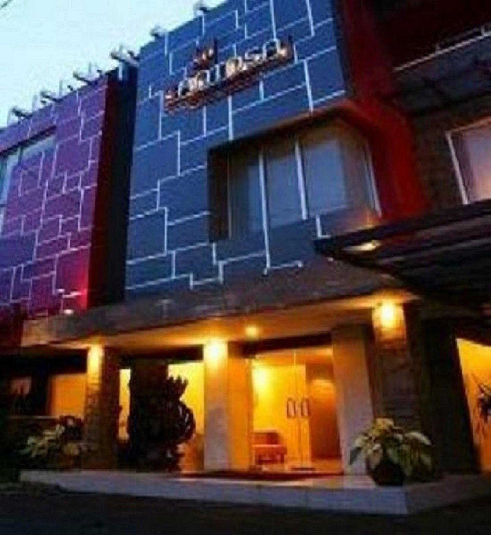 Santosa City Hotel Denpasar Kültér fotó