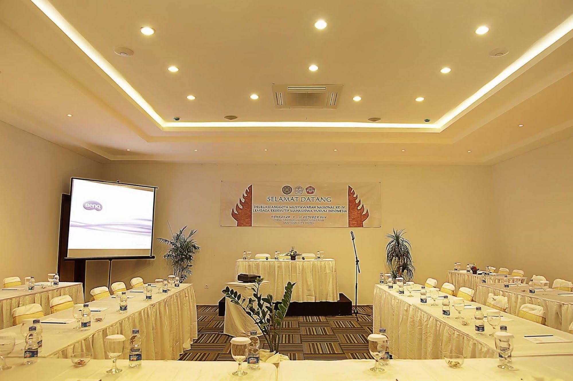 Santosa City Hotel Denpasar Kültér fotó